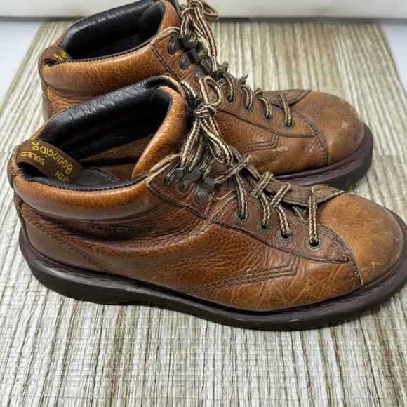 Dr. Martens - Picture 5 of 12